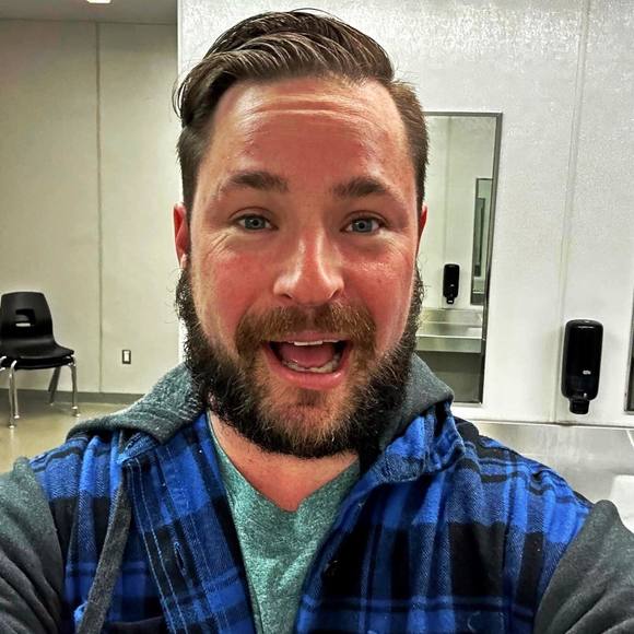 Meet your Posher, Josh - Picture 1 of 1